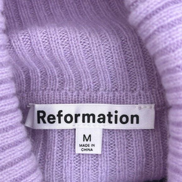EUC REFORMATION Cashmere Turtleneck Sweater, Size Medium - Picture 4 of 6